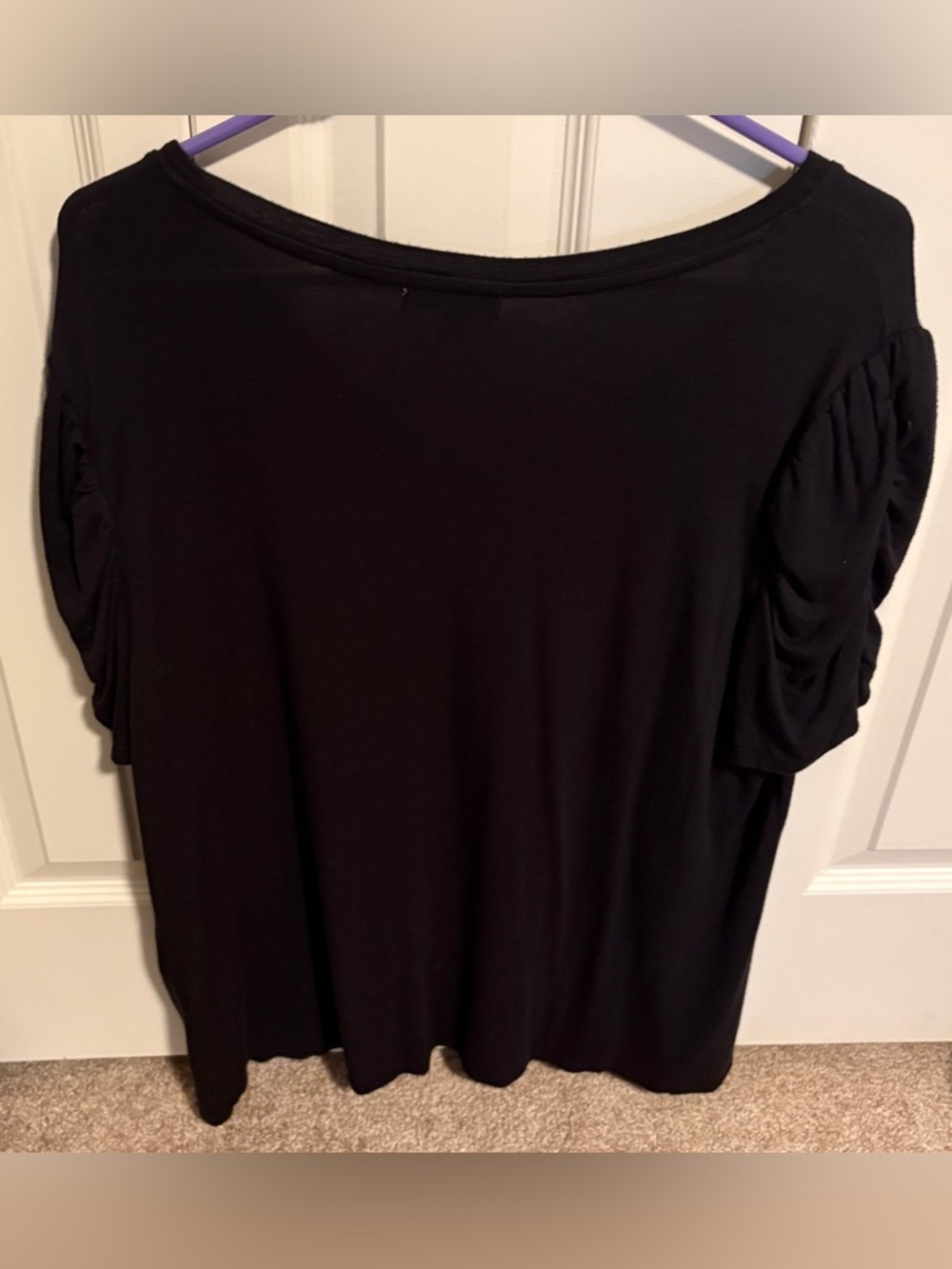 Black top with ruched sleeves by Ophelia Roe - Picture 2 of 4